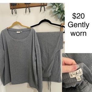 Wonderly Lounge Sweater Set